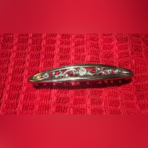 Ajax silver floral drawer/ cabinet pulls - Picture 1 of 4